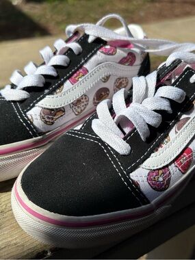 Vans Old Skool Kids Donut Print Sneakers - Black, White & Pink